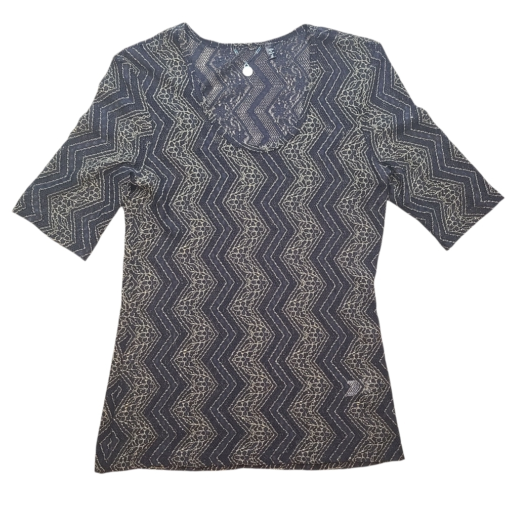 BKE Boutique Sheer Lace Chevron Top Large Black Floral Mesh Buckle